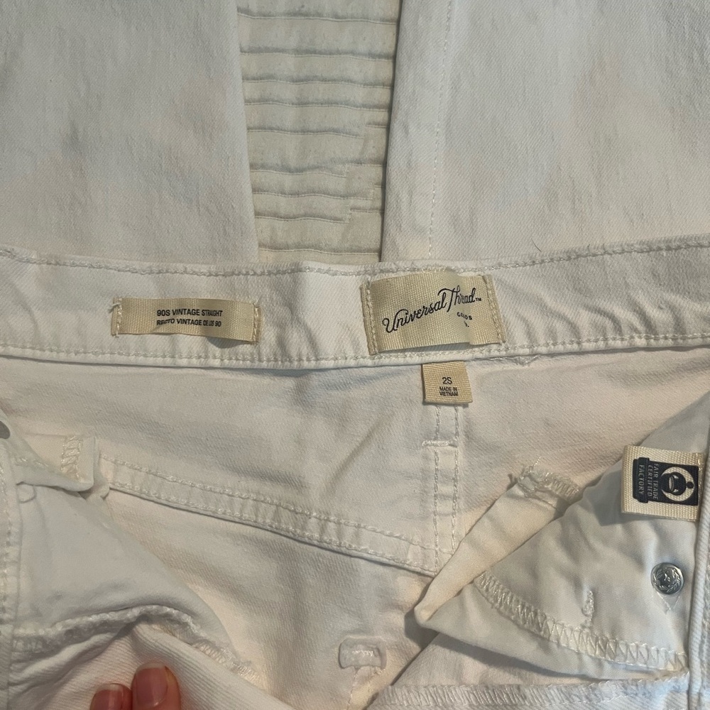 White 90s vintage straight jeans